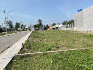 Bán gấp lô đất ngay tthc bình chánh dt 81,2m2 giá 4,2 tỷ  liền kề ql1a  sát đại lộ đông tây  shr