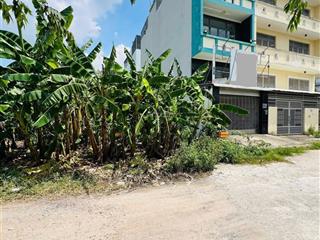 Chủ kẹt tiền ra gấp lô đất 110m2 ngay chợ đầu mối bình điền  dân cư đông đúc sầm uất