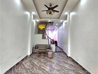 Siêu hiếm nhà thạch bàn dân xây ô tô , hình thửa đẹp , nở hậu gần aeon
