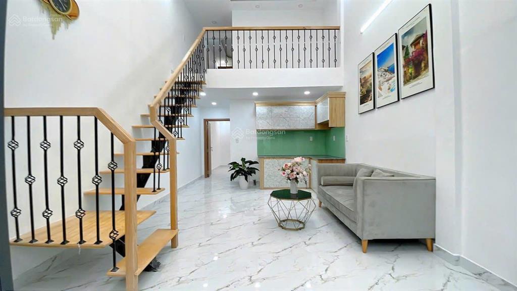 Bán nhà mới xây, đất full thổ cư hoàn công đầy đủ, vào ở ngay, hồ văn long  bình tân