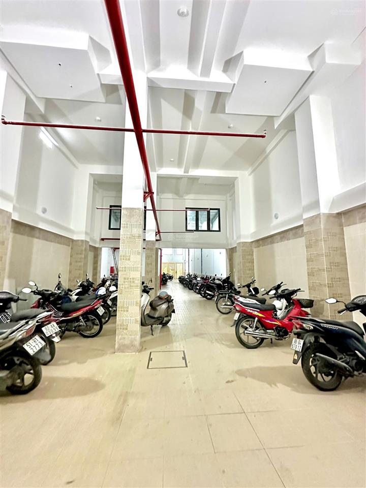 Bán tòa chdv mới xây 100% ngay ngã 4 bốn xã, 62 phòngdòng tiền 300tr/tháng,chính chủ đang vận hành