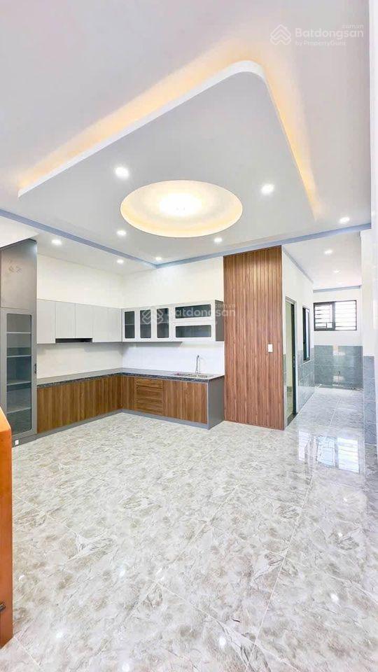 Chỉ 1 căn cuối nhà mới 100% giá chỉ 1.69 tỷ ngay trường tiểu học kim đồng, bhhb, quận bình tân, hcm
