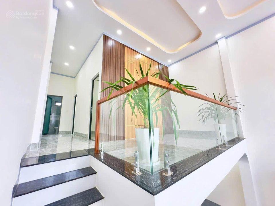 Chỉ 1 căn cuối nhà mới 100% giá chỉ 1.69 tỷ ngay trường tiểu học kim đồng, bhhb, quận bình tân, hcm