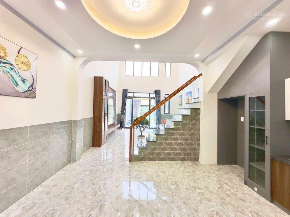 Chỉ 1 căn cuối nhà mới 100% giá chỉ 1.69 tỷ ngay trường tiểu học kim đồng, bhhb, quận bình tân, hcm