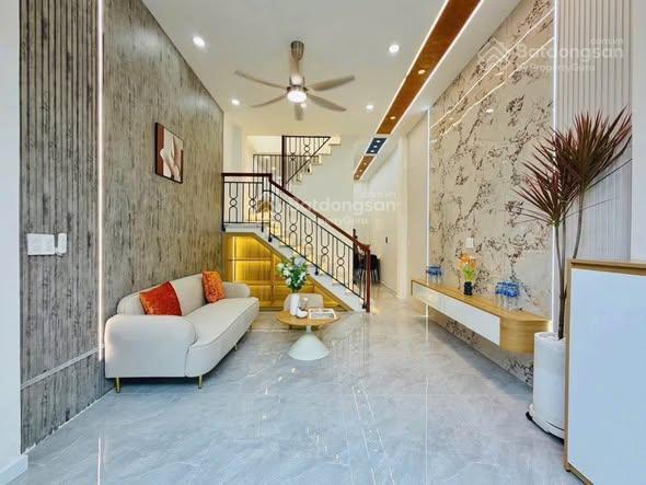 Bán nhà 2 tầng ngay tân hòa đông  giáp tân phú, 54m2, hxh 6m thông, giá chỉ nhỉnh 4 tỷ
