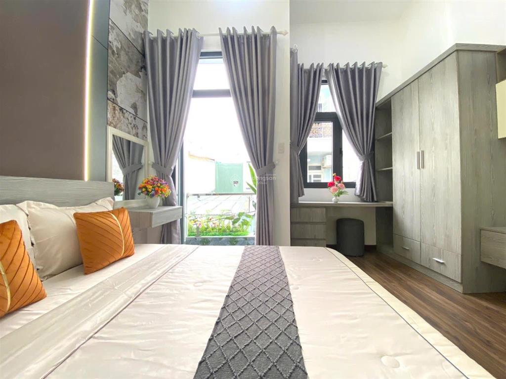 Lên sóng căn nhà 3 lầu full nội thất ngay ngã tư quang trung phan huy ích