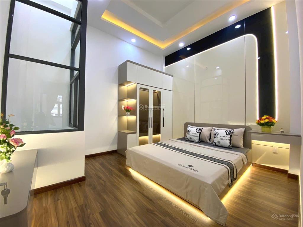 Lên sóng căn nhà 3 lầu full nội thất ngay ngã tư quang trung phan huy ích