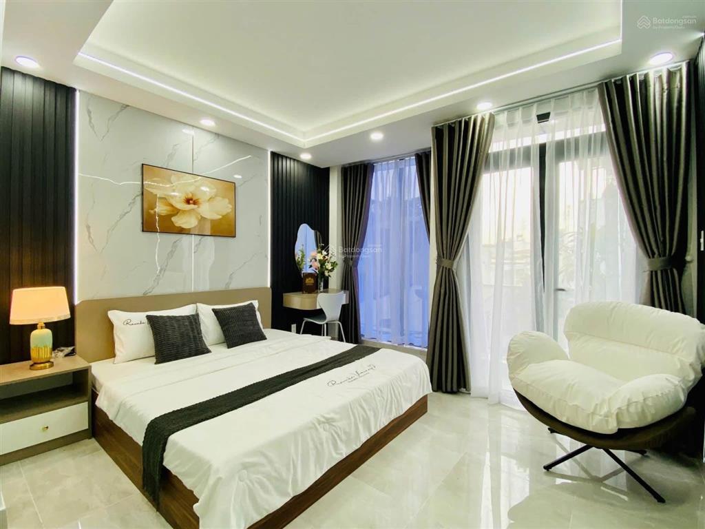 Lên sóng siêu phẩm 4 lầu thang máy ngay thống nhất p15 gv