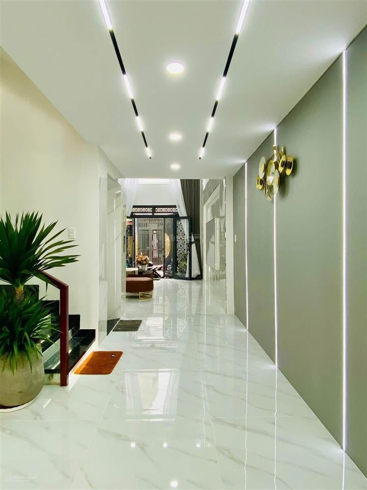 Lên sóng siêu phẩm 4 lầu thang máy ngay thống nhất p15 gv