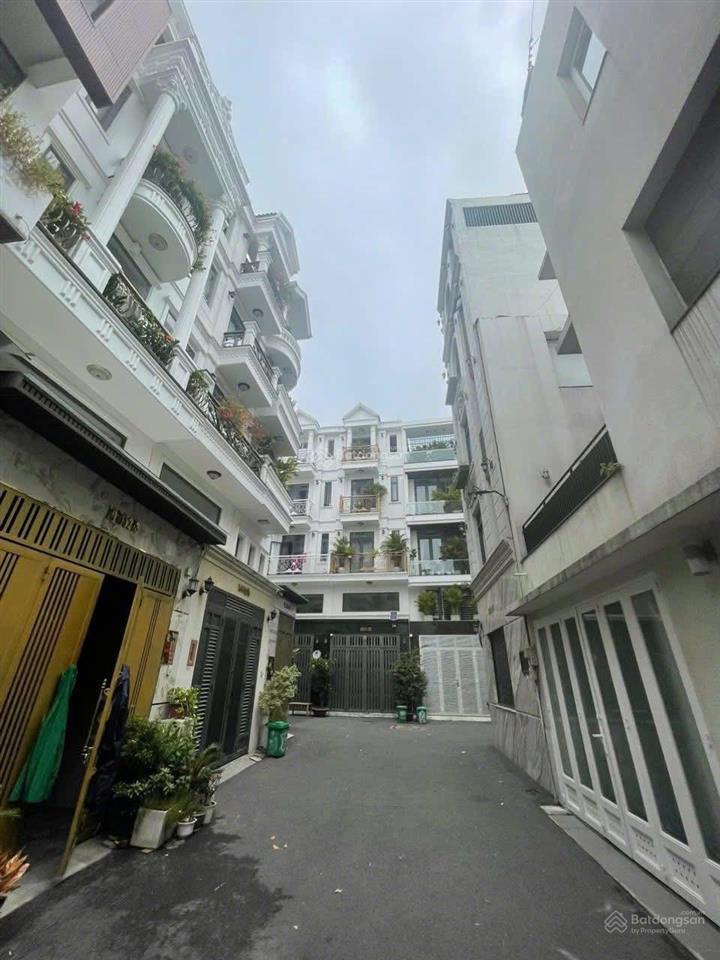 Lên sóng căn nhà ngay khu đồng bộ hẻm 5m p11 gò vấp