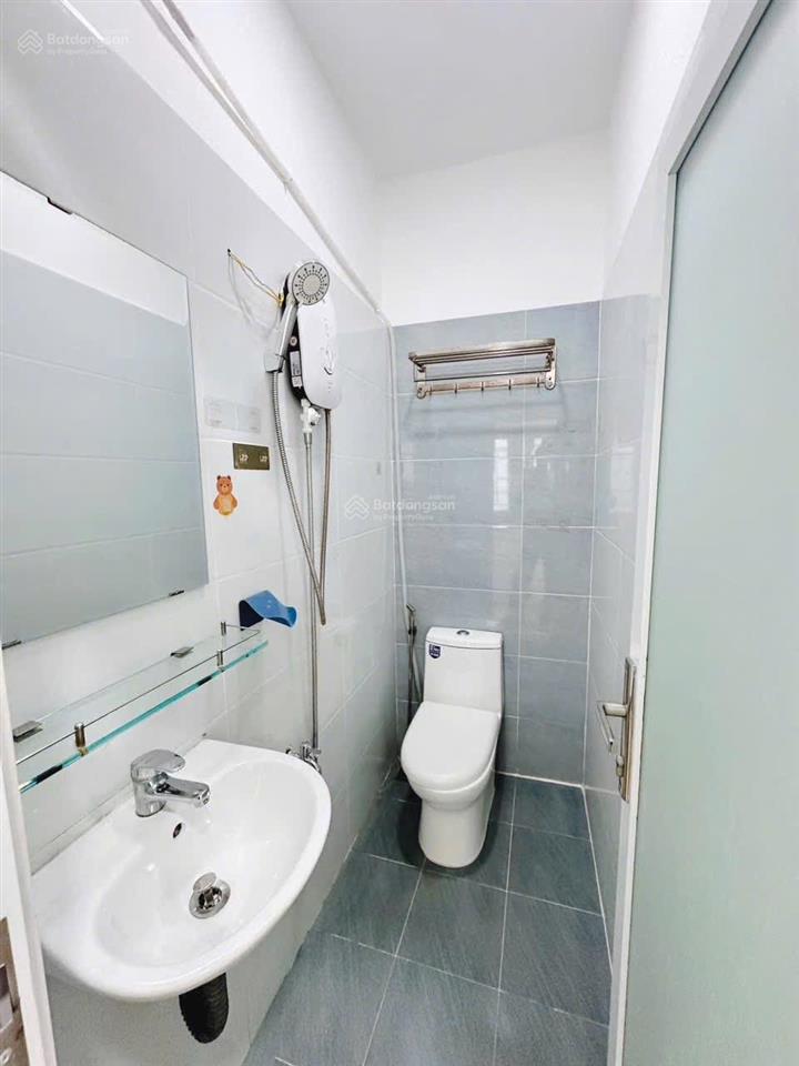 Bán gấp căn nhà 3x11m đúc 1 lầu full nội thất gần mặt tiền