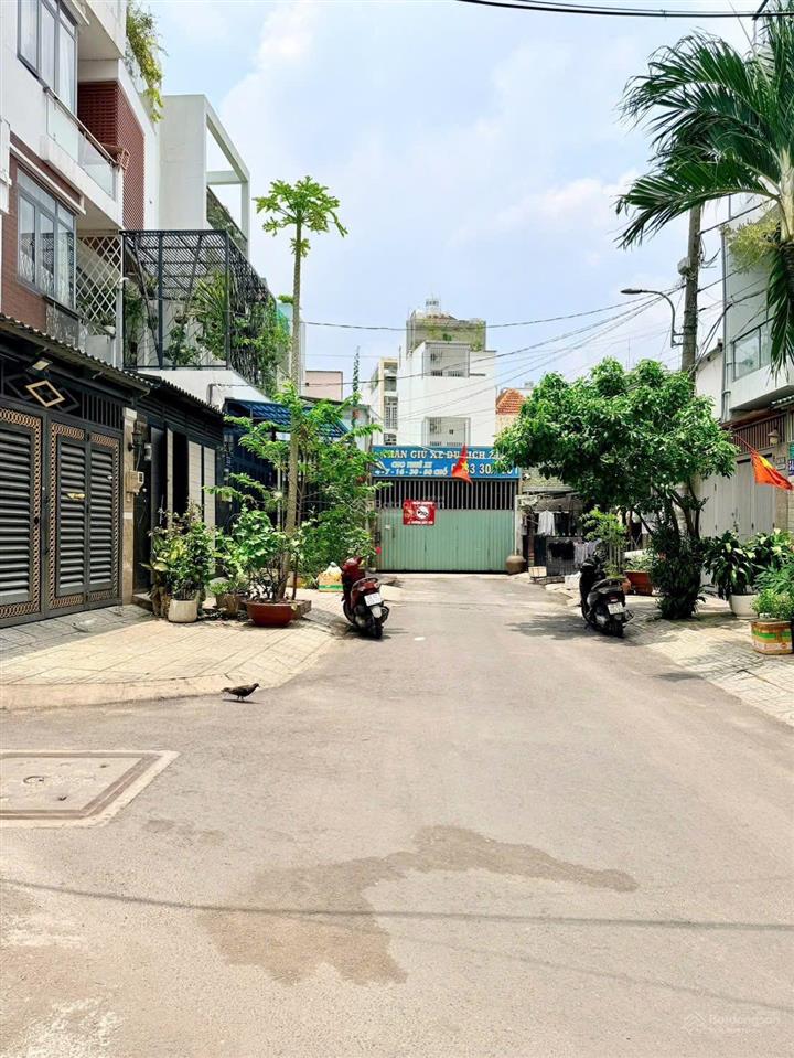 Lên sóng căn nhà góc 2 mt hẻm 8m đúc 1 lầu 3pn full nt