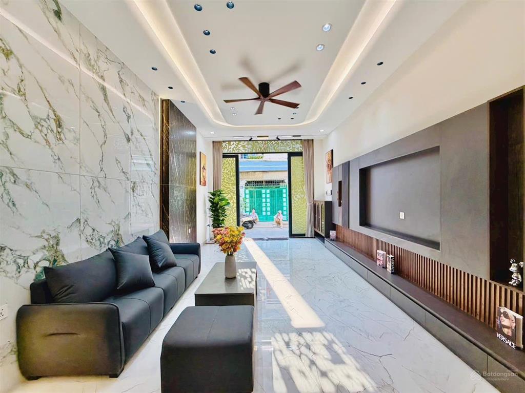 Lên sóng nhà 3 tấm full nội thất hẻm 6m thông lê văn thọ gần chợ, trường
