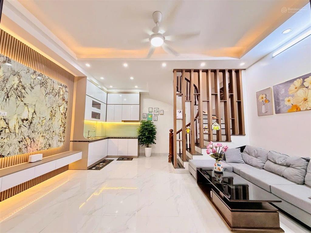Bán nhà mỹ đình  ô tô đỗ cửa  32m2  6 tầng  tặng full nội thất siêu đẹp
