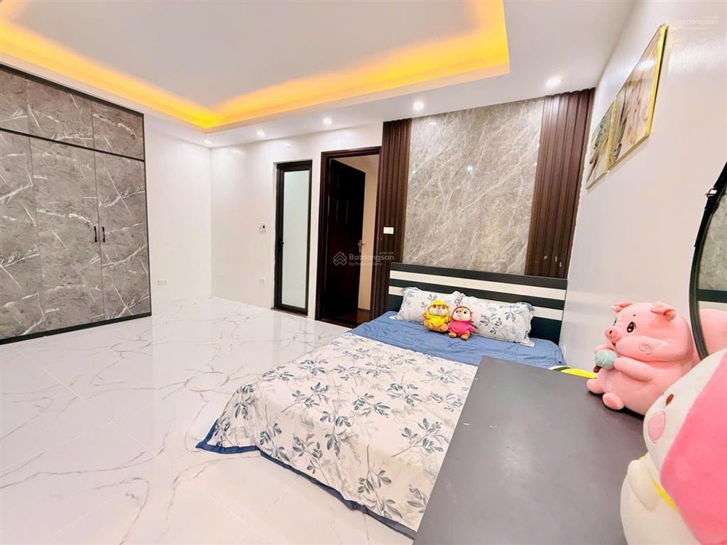 Bán nhà mỹ đình  ô tô đỗ cửa  32m2  6 tầng  tặng full nội thất siêu đẹp