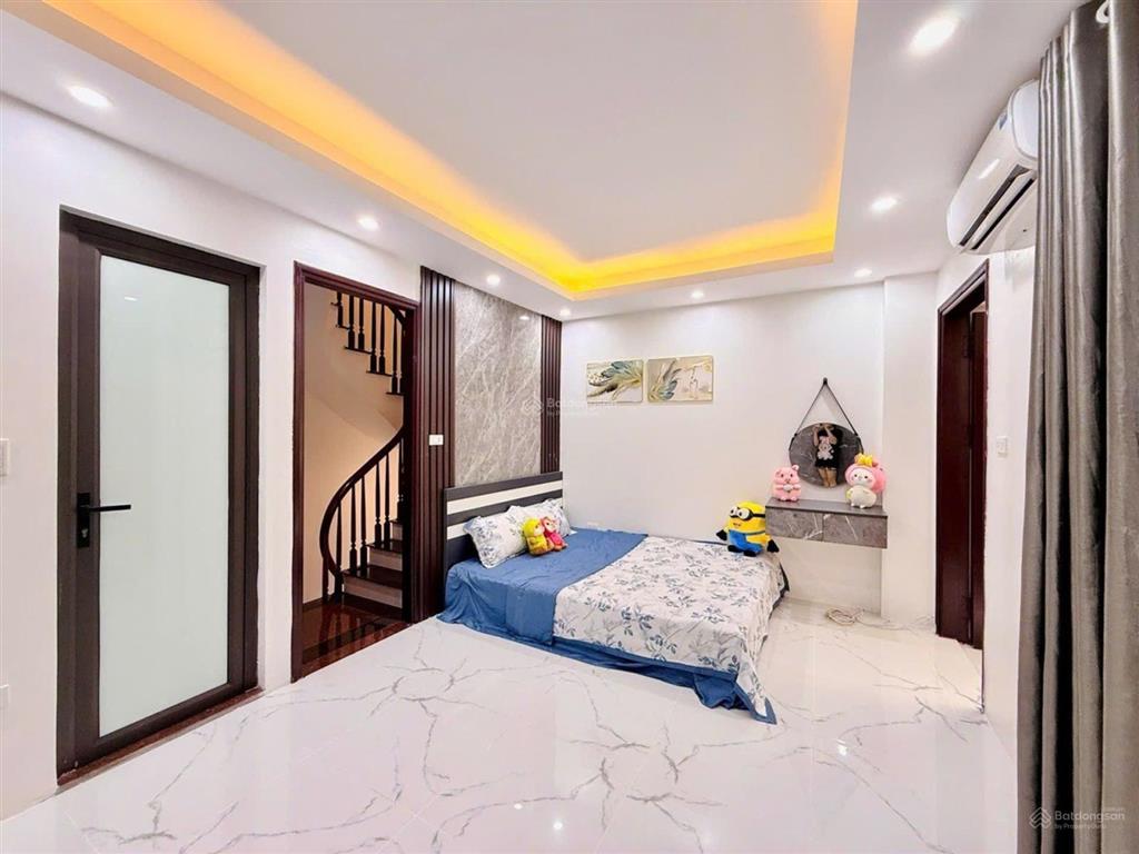 Bán nhà mỹ đình  ô tô đỗ cửa  32m2  6 tầng  tặng full nội thất siêu đẹp