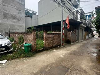 Chính chủ em cần bán gấp lô góc đẹp nhất liên kết mặt đường 6m, kinh doanh đỉnh.  cc0977 939 ***