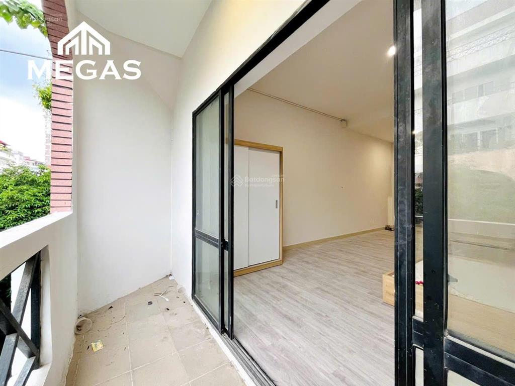 Studio ngay nguyễn tri phương, q5  full nội thất siêu thoáng  giá hơn 4trx