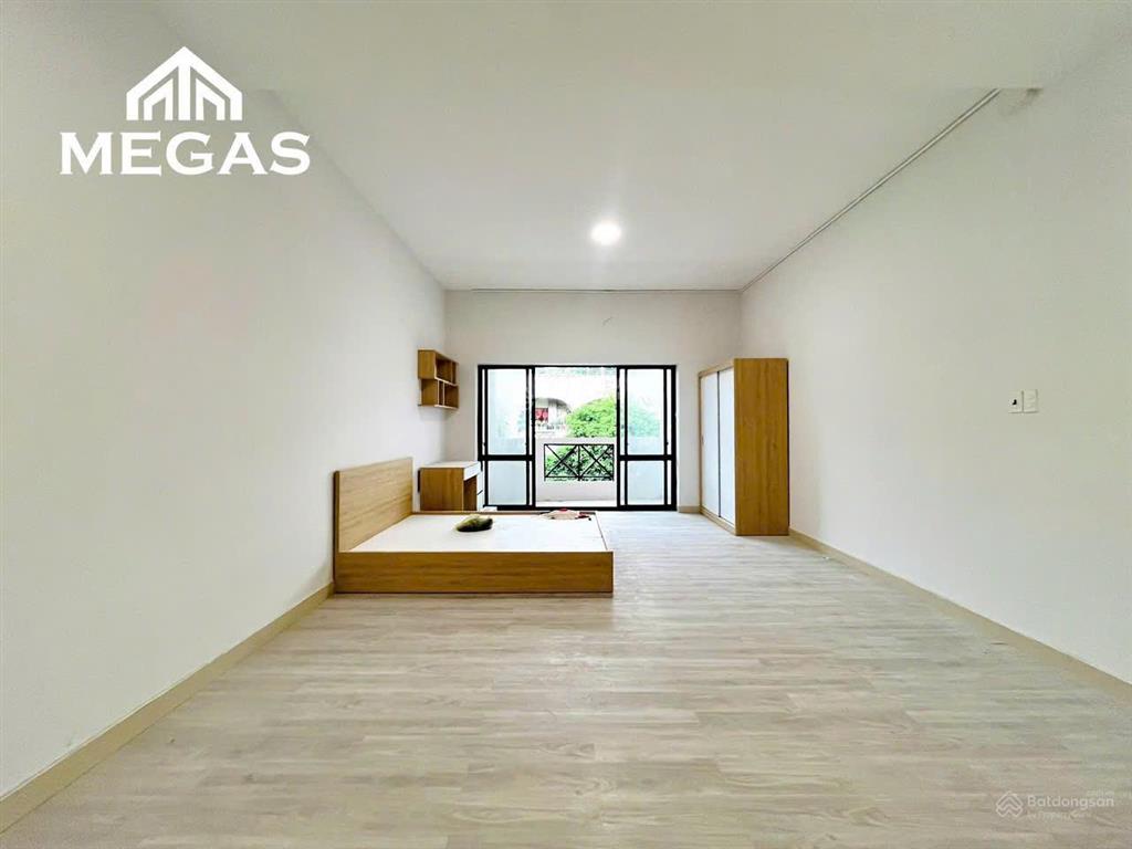 Studio ngay nguyễn tri phương, q5  full nội thất siêu thoáng  giá hơn 4trx