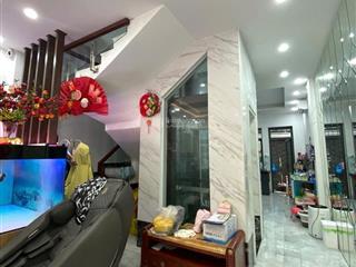 Bán ( gấp ) nhà p bạch mai  5 tầng  thang máy  20m ra phố  dt 35m2. giá 9,8 tỷ.