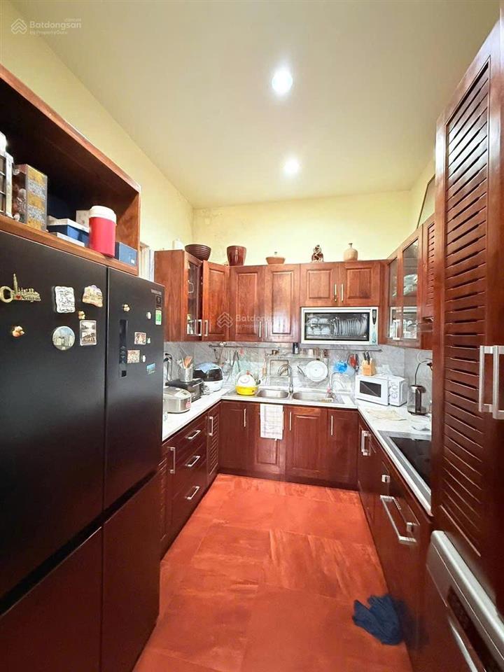 Siêu phẩm  lô góc  phân lô  lê thanh nghị  ngõ thông ô tô tránh. dt 40m2. giá 14,8 tỷ.