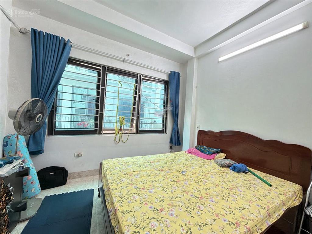 Chỉnh chủ bán nhà 65 lạc trung  ô tô đỗ cửa  dt 40m2 x 4 tầng. giá 10,3 tỷ.