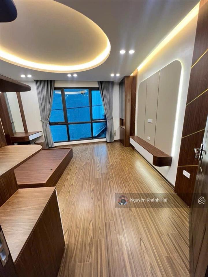Nhà đẹp kim ngưu  ngõ thông  ô tô đỗ cửa  lô góc  thang máy. dt 55m2. giá 15 tỷ.