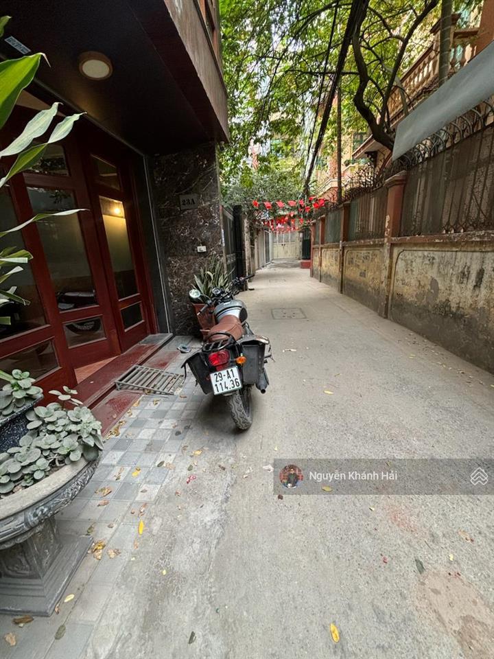 Bán gấp nhà p lò đúc  ngõ thông  kinh doanh. dt 55m2 x 6 tầng  thang máy. giá 15 tỷ.