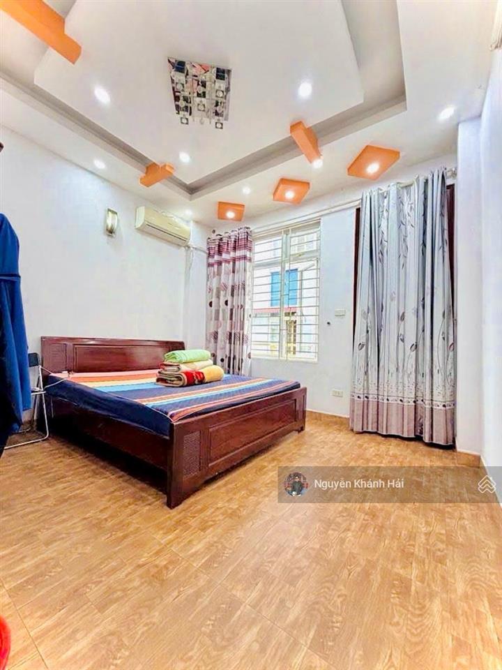 Nhà đẹp dân xây p bạch mai  ngõ thông  ô tô đỗ cửa. 37m2 x 5 tầng. giá 9,5 tỷ.