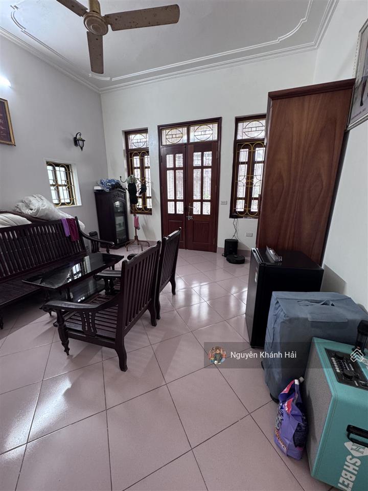 Phân lô  lô góc  võ thị sáu  vỉa hè  ngõ thông ô tô tránh  kinh doanh. dt 46m2. giá 13 tỷ.