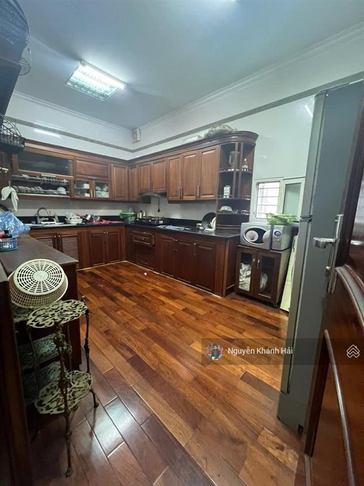Bán ( gấp ) nhà hào nam  ngõ thông ô tô đỗ cửa. dt 58m2  mt 7m x 6 tầng. giá 13,3 tỷ.