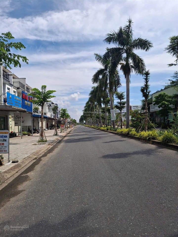 Nhà giá ngộp chỉ 2,3 tỷ bao phí đang cho thuê  view công viên  giáp vin hóc môn, vành đai 3