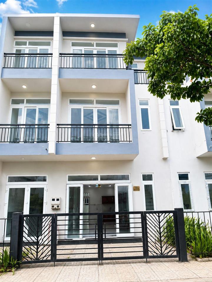 Phúc an city bán gấp nhà sổ đã hoàn công, hoàn thiện đẹp  cho thuê dòng tiền, liền kề vin hóc môn.