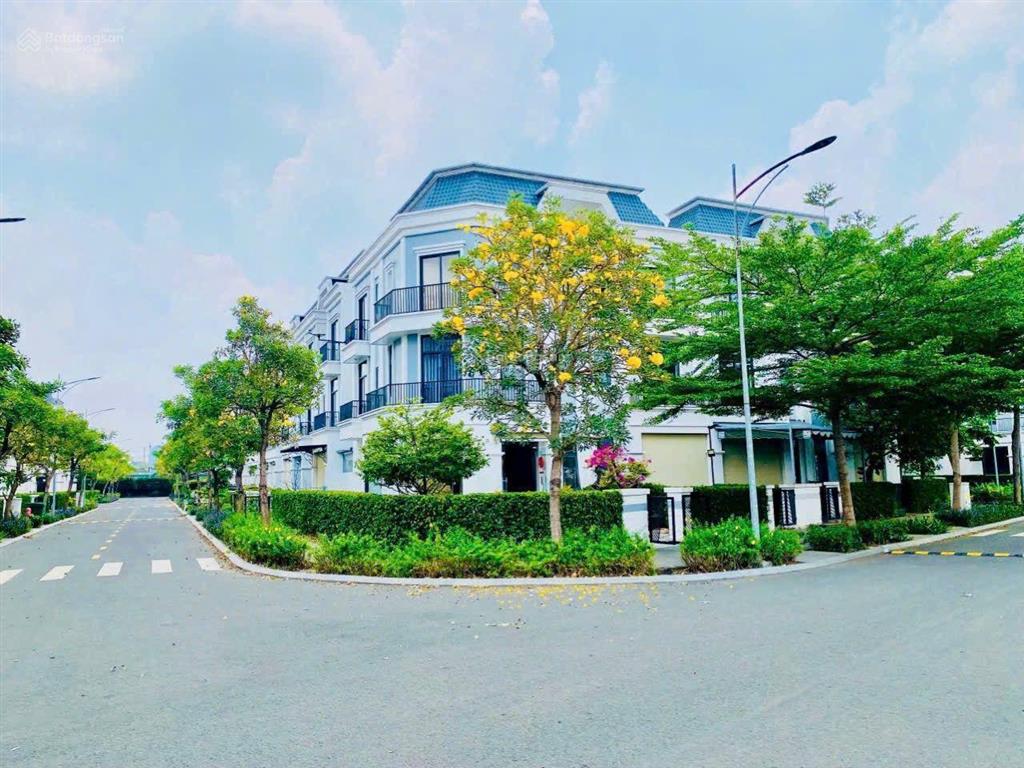 Cho thuê nhà solar city bến lức. nhà mới, nội thất đầy đủ. gần công viên, sông mát mẻ, bảo vệ 24/24
