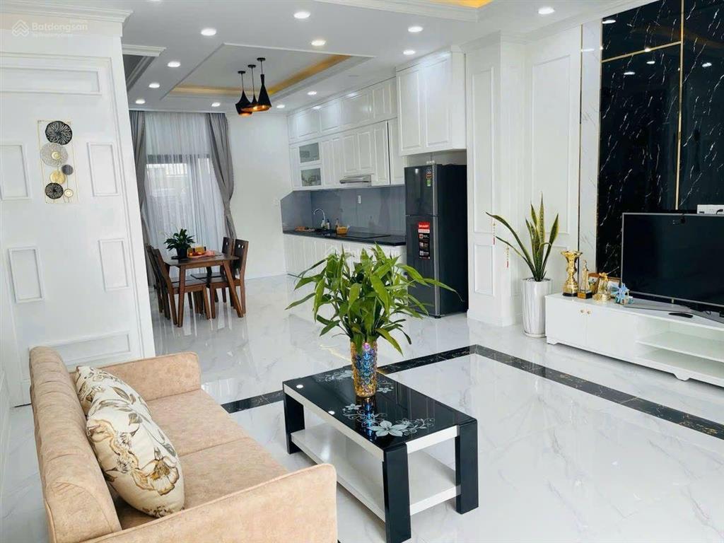 Cho thuê nhà solar city bến lức. nhà mới, nội thất đầy đủ. gần công viên, sông mát mẻ, bảo vệ 24/24