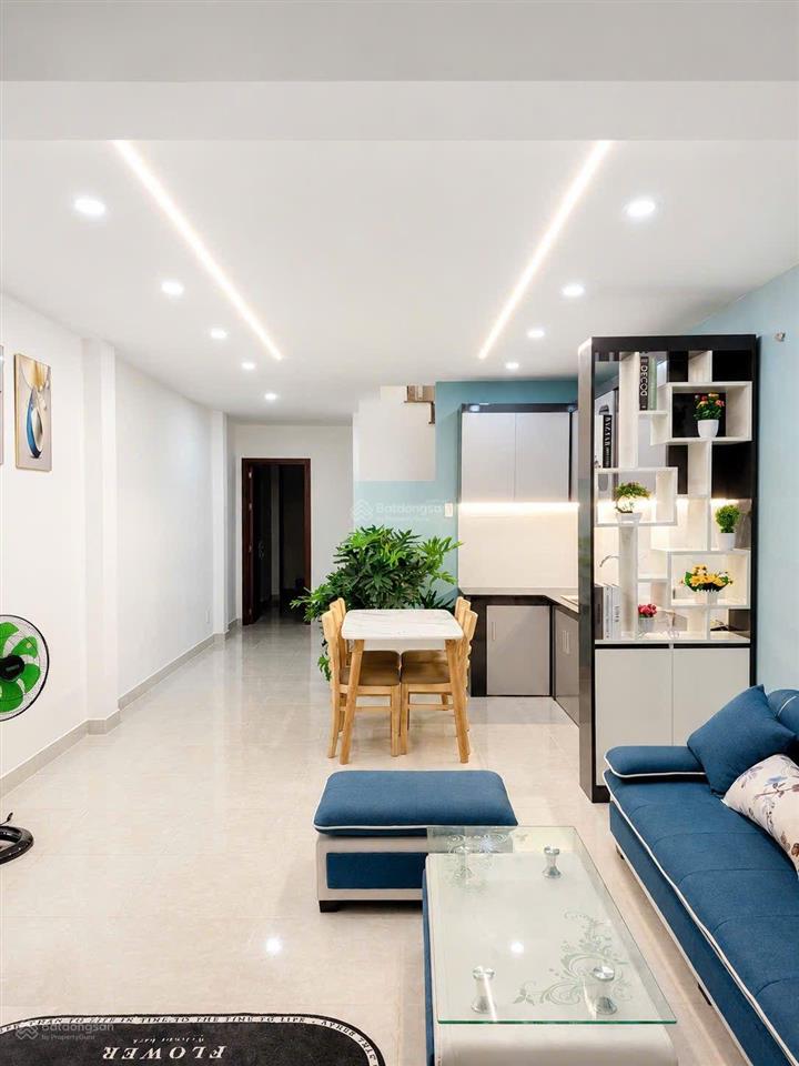 Chủ ngộp bán nhà 1 trệt 1 lầu, đầy đủ nội thất  khu dân cư đông, thuận tiện để ở hoặc cho thuê