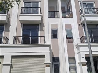 Cắt lỗ nhà phố 75m2, mặt tiền đường thuận tiện để ở, cho thuê, an ninh 24/24  cách vin hóc môn 3km