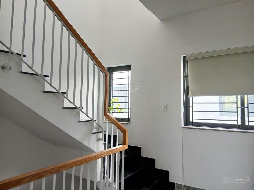 Cho thuê 10 triệu đầy đủ nội thất  khu an ninh 24/24, đậu oto thoải mái