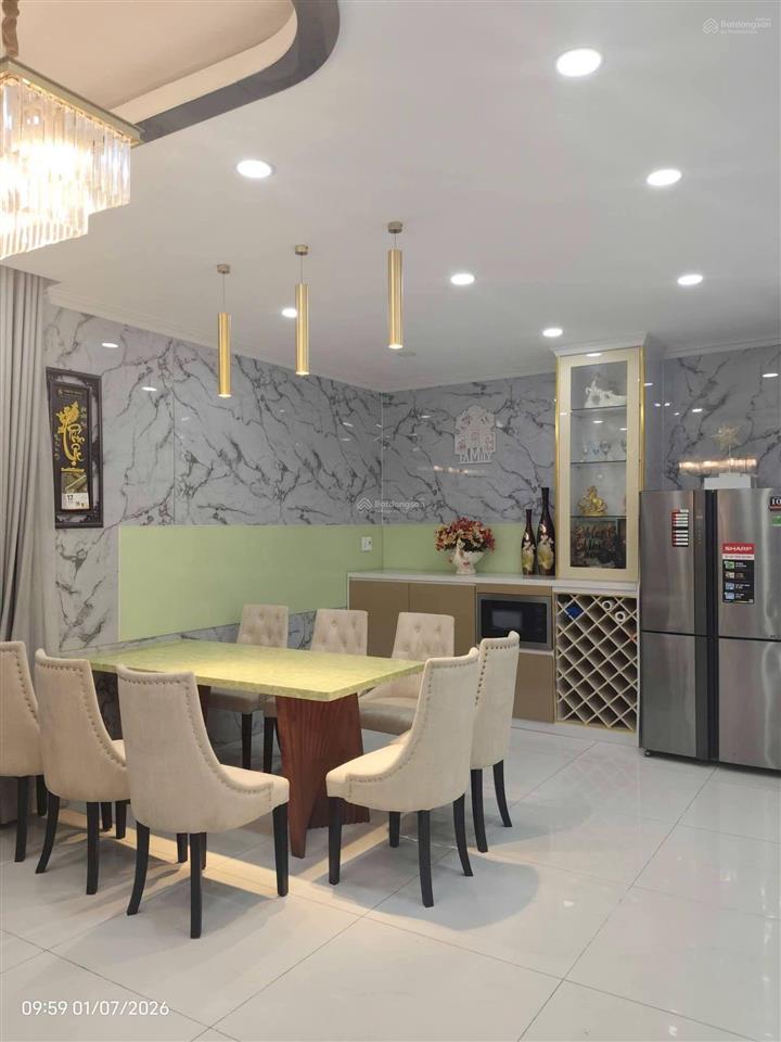Cho thuê biệt thự full nội thất  1 trệt 2 lầu 3  4pn. khu an ninh 24/24, yên tĩnh, gần kcn