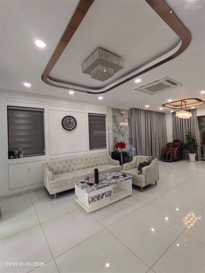 Cho thuê biệt thự full nội thất  1 trệt 2 lầu 3  4pn. khu an ninh 24/24, yên tĩnh, gần kcn