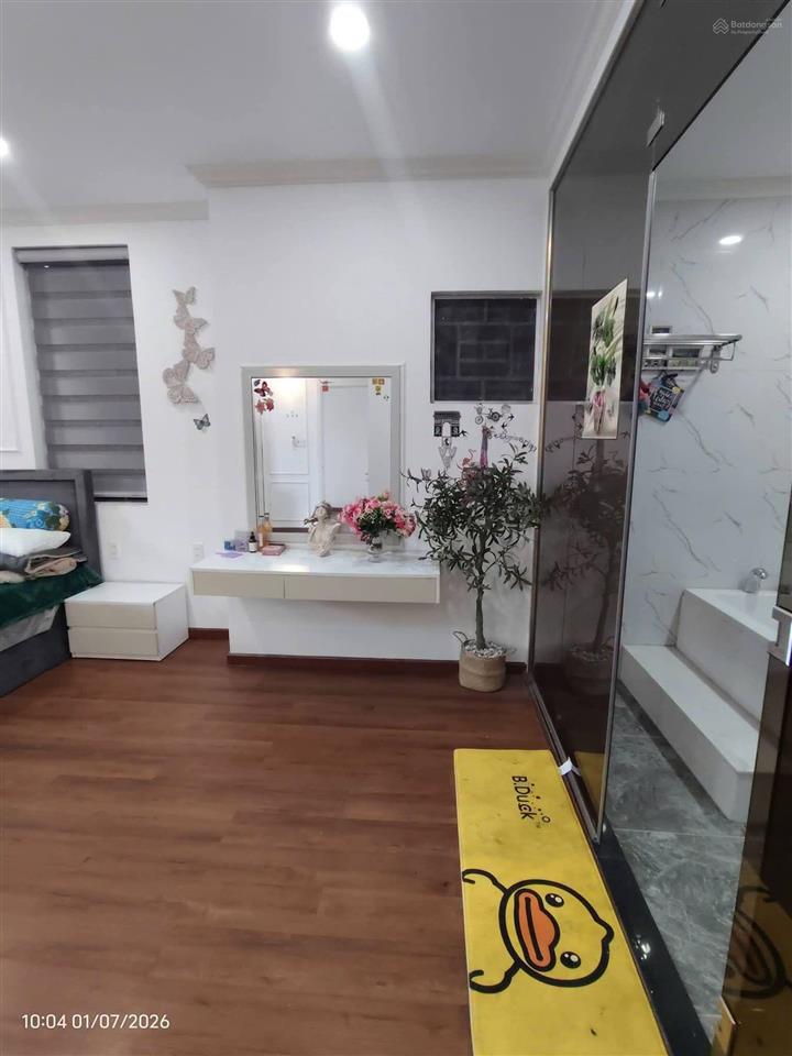 Cho thuê biệt thự full nội thất  1 trệt 2 lầu 3  4pn. khu an ninh 24/24, yên tĩnh, gần kcn