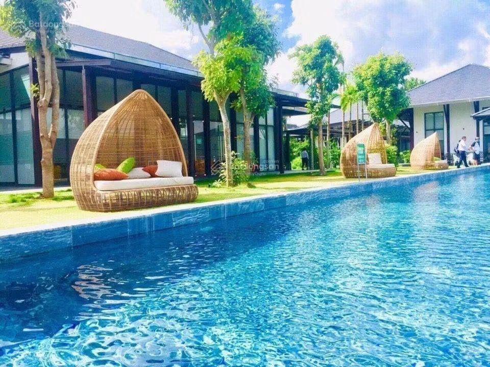 Cắt lỗ 300 triệu nhà phố hoàn thiện đẹp  1 trệt 2 lầu ở hoặc cho thuê  cách vin hóc môn 2km