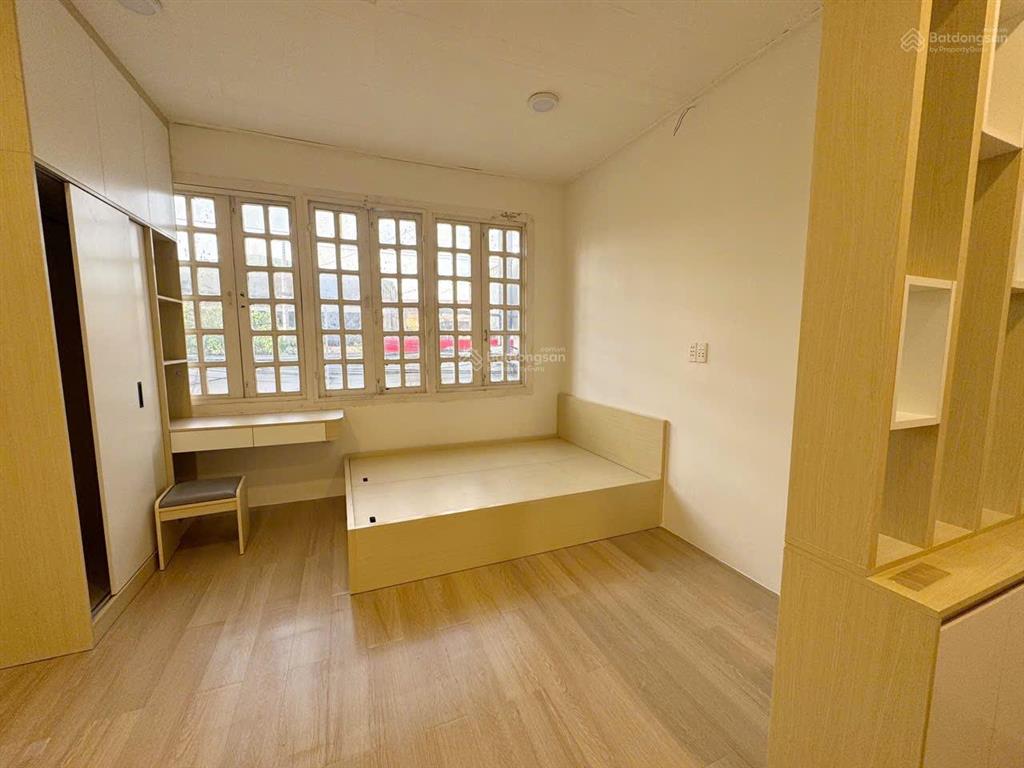 Cho thuê căn hộ studio cửa sổ mới 100% q4 gần đh luật, đh nguyễn tất thành, cầu tân thuận