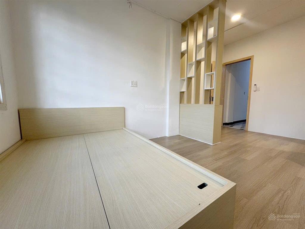 Cho thuê căn hộ studio cửa sổ mới 100% q4 gần đh luật, đh nguyễn tất thành, cầu tân thuận