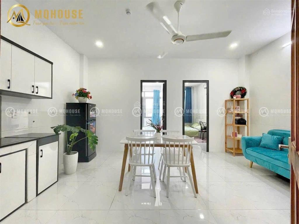 Cho thuê căn hộ 2pn cửa sổ q4 gần đh luật, đh nguyễn tất thành, cầu khánh hội, cầu tân thuận