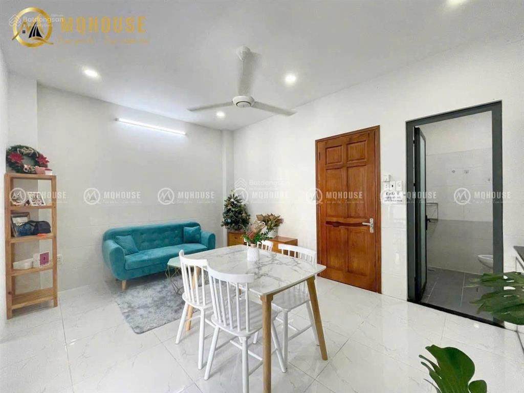 Cho thuê căn hộ 2pn cửa sổ q4 gần đh luật, đh nguyễn tất thành, cầu khánh hội, cầu tân thuận