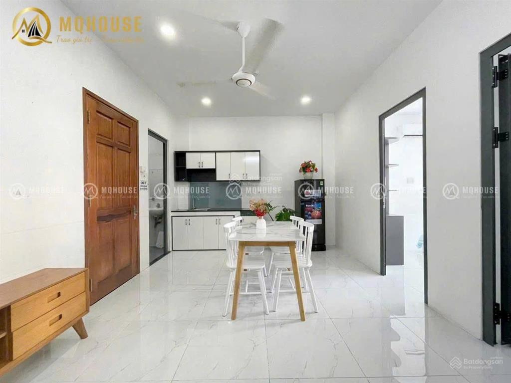 Cho thuê căn hộ 2pn cửa sổ q4 gần đh luật, đh nguyễn tất thành, cầu khánh hội, cầu tân thuận