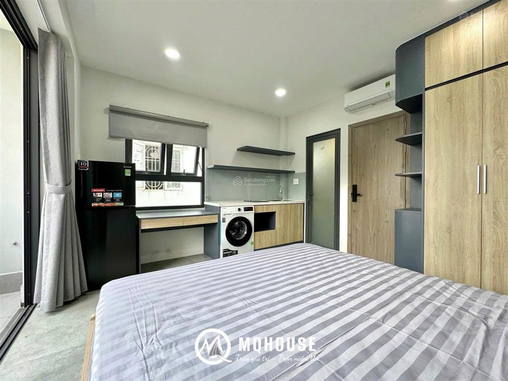 Cho thuê căn hộ studio ban công q1 gần chợ bến thành, bùi viện, cầu ông lãnh, cầu calmette