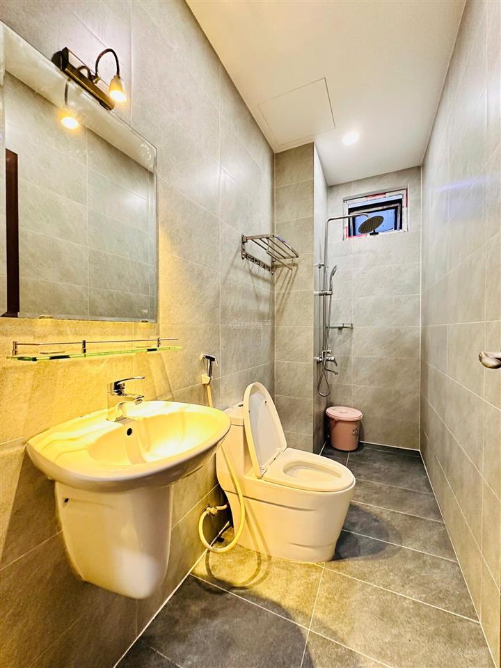 Cho thuê căn hộ 1pn ban công q1 gần chợ tân định, nhà thờ tân định, công viên lê văn tám