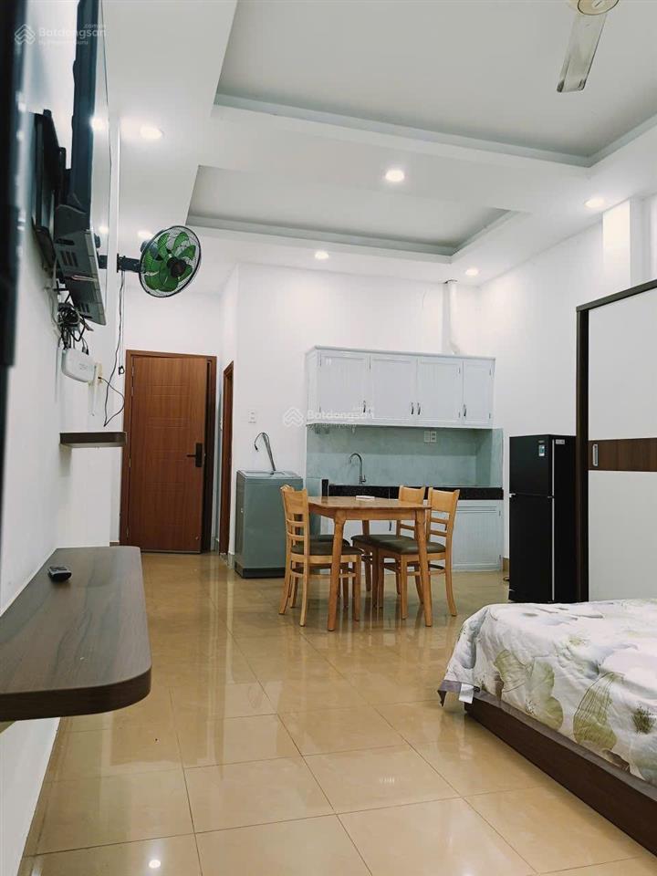 Cho thuê căn hộ studio cửa sổ, sạch sẽ q1 gần chợ bến thành, cầu ông lãnh, cầu calmette